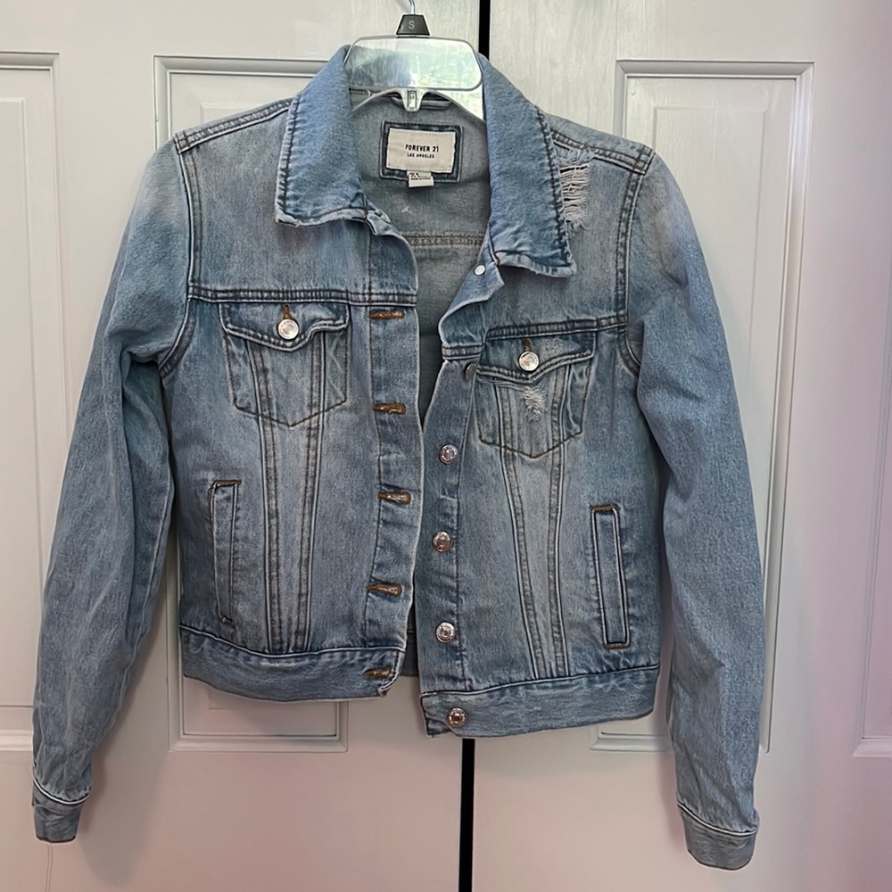 FOREVER 21 denim jacket